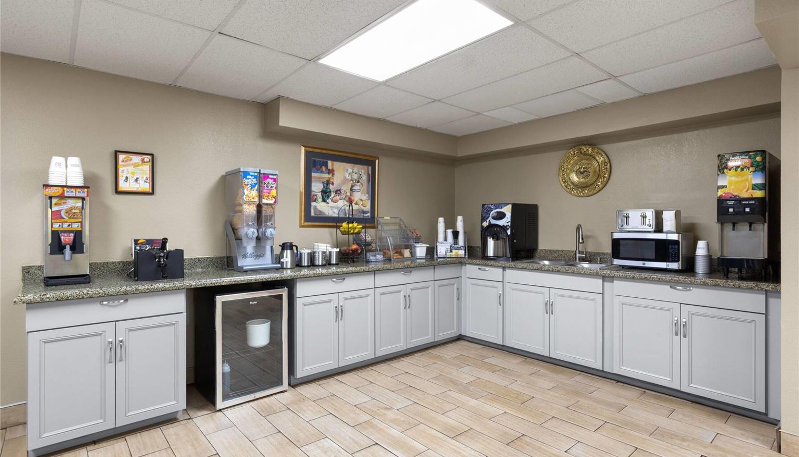 Interior view - Super 8 by Wyndham Shepherdsville / Louisville South I65