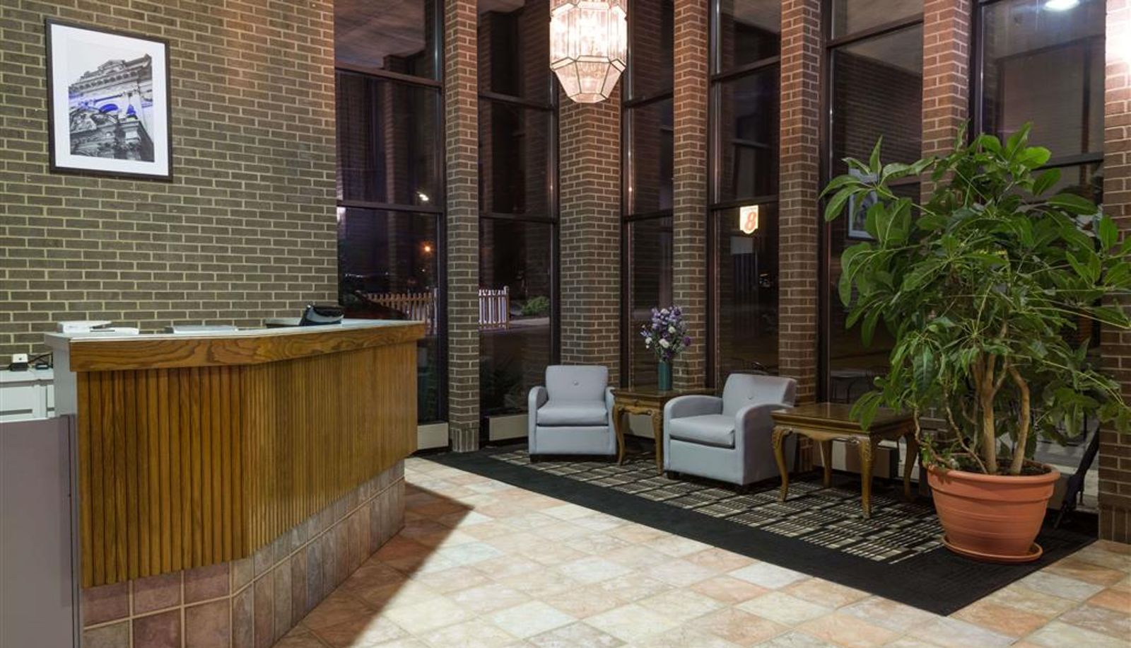Hall - Super 8 by Wyndham Miamisburg Dayton S Area OH