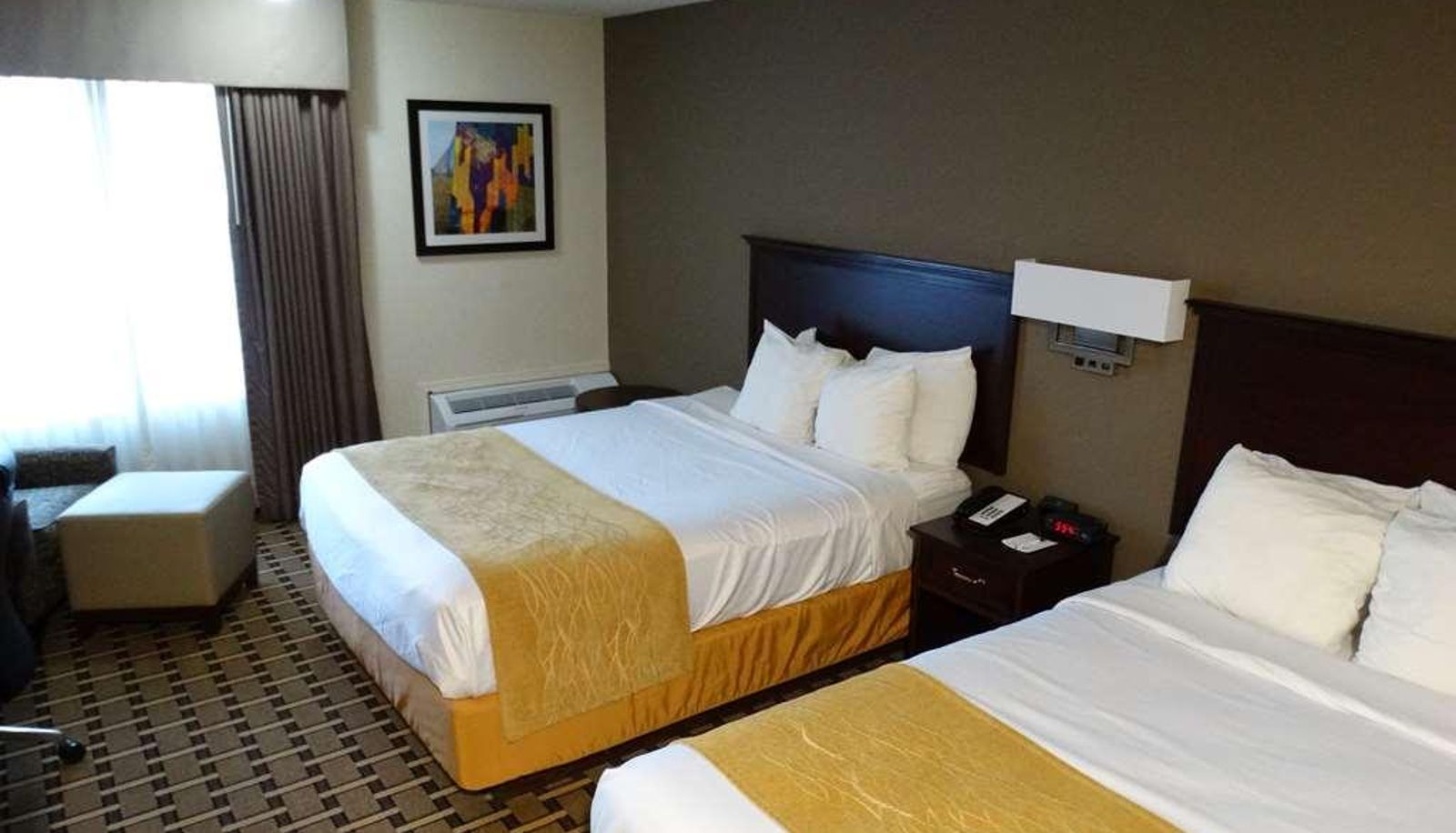 Quadruple room - BUDGETEL MACON