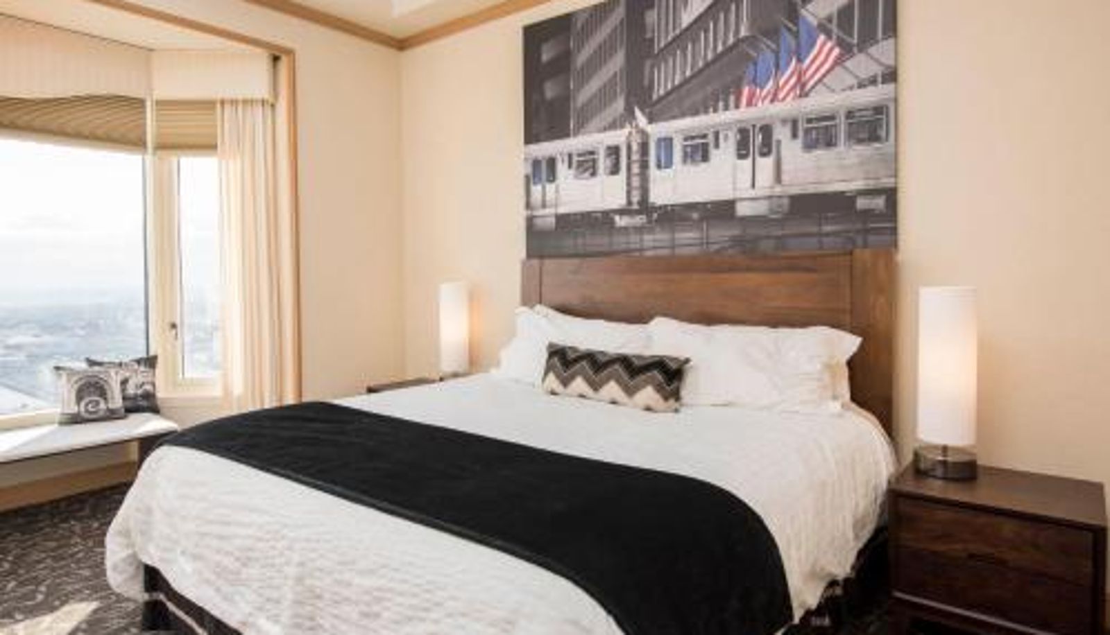Suite - THE BUCKINGHAM HOTEL