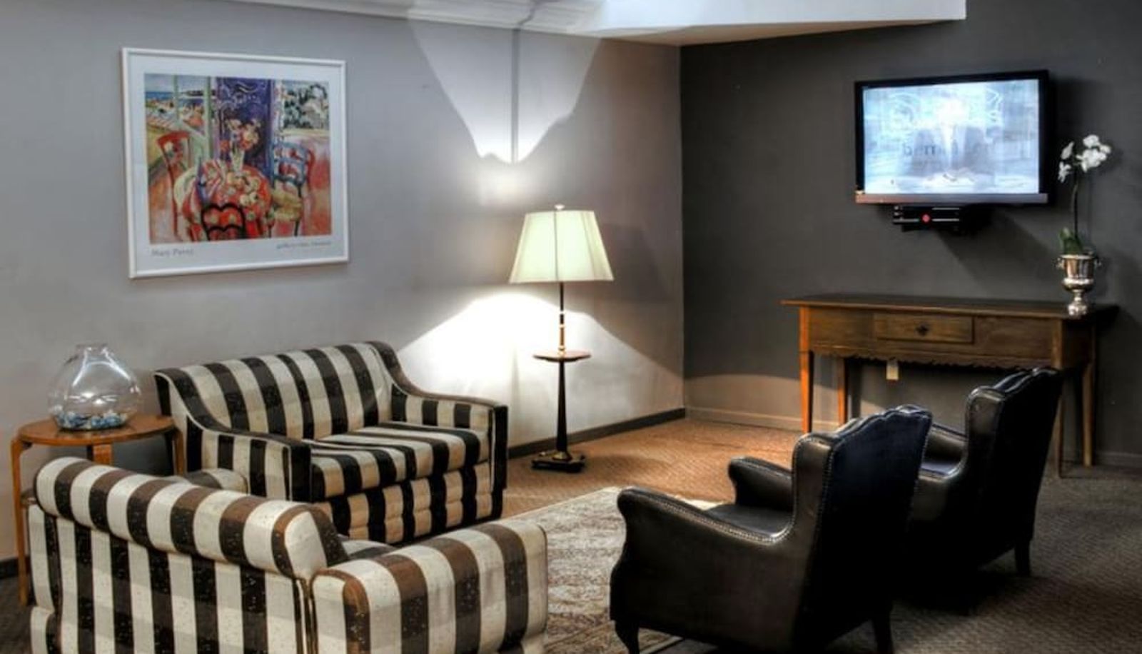 Hall - Duque Center Hotel