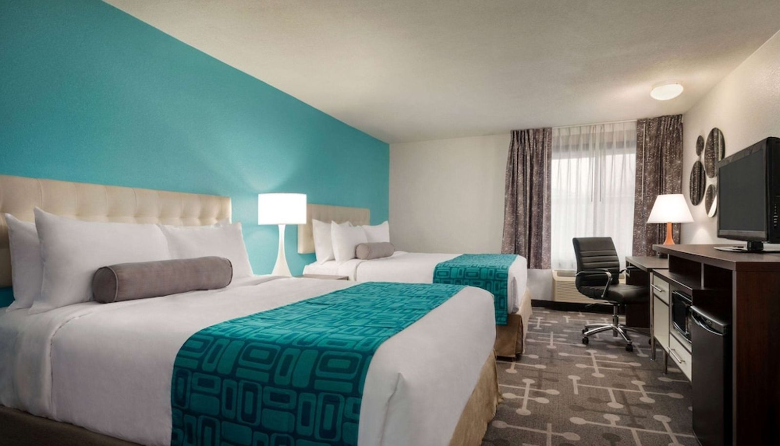 Info - Howard Johnson by Wyndham Appleton