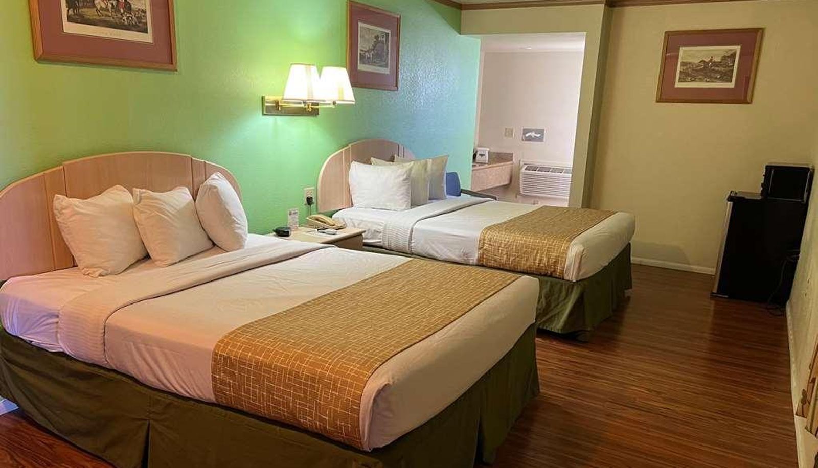 Quadrupla - Travelodge by Wyndham Holbrook