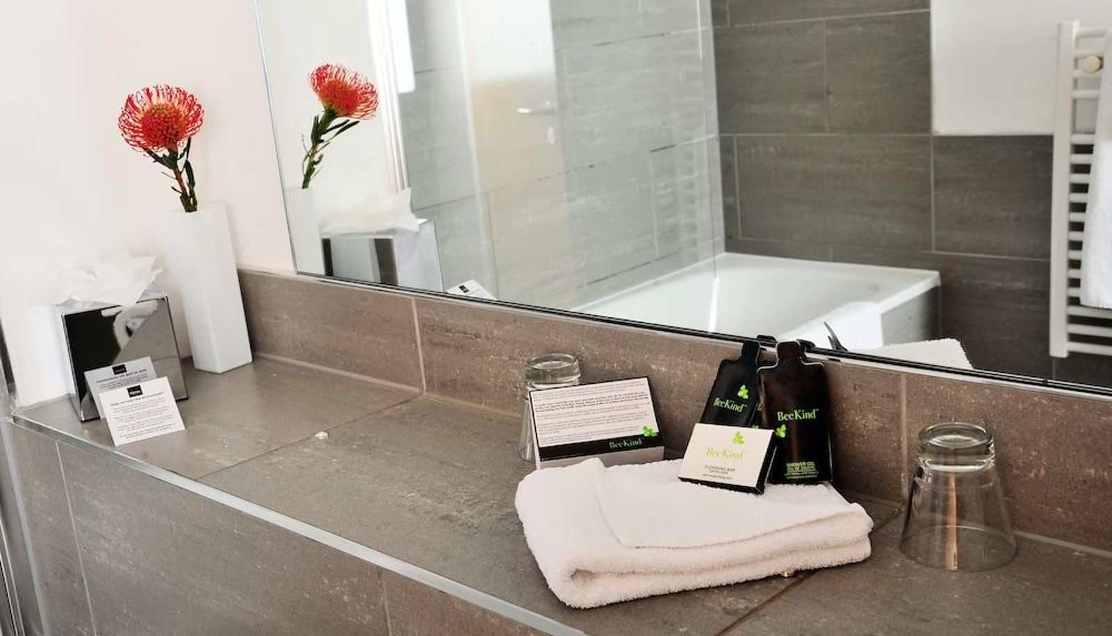 Apartament - Royal Hotel Cardiff by Belvilla