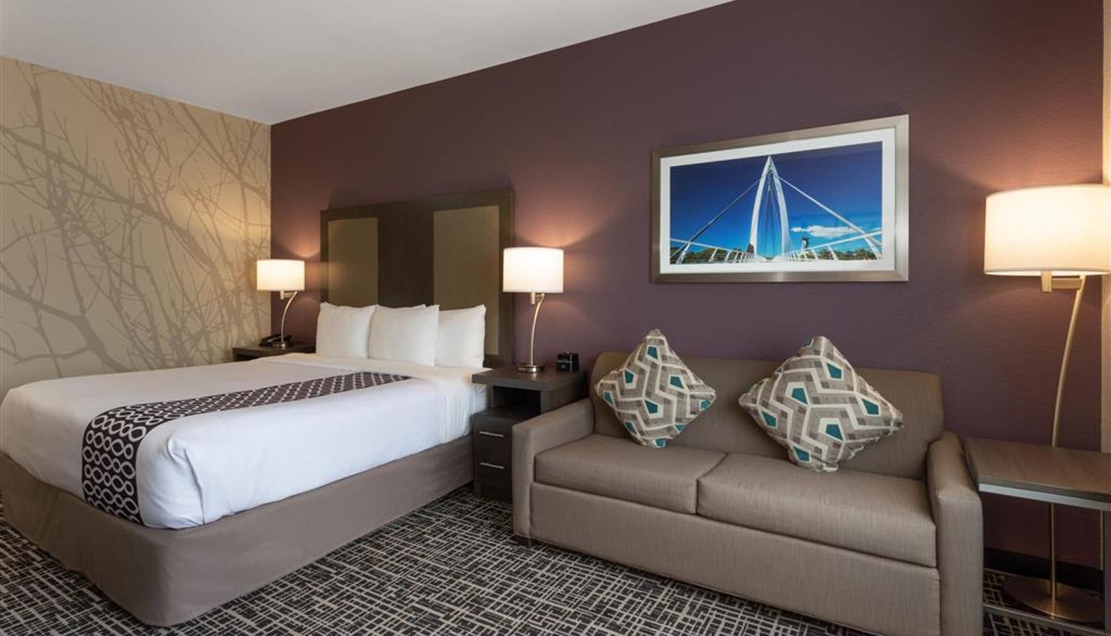Room - La Quinta Inn & Suites by Wyndham Wichita Airport