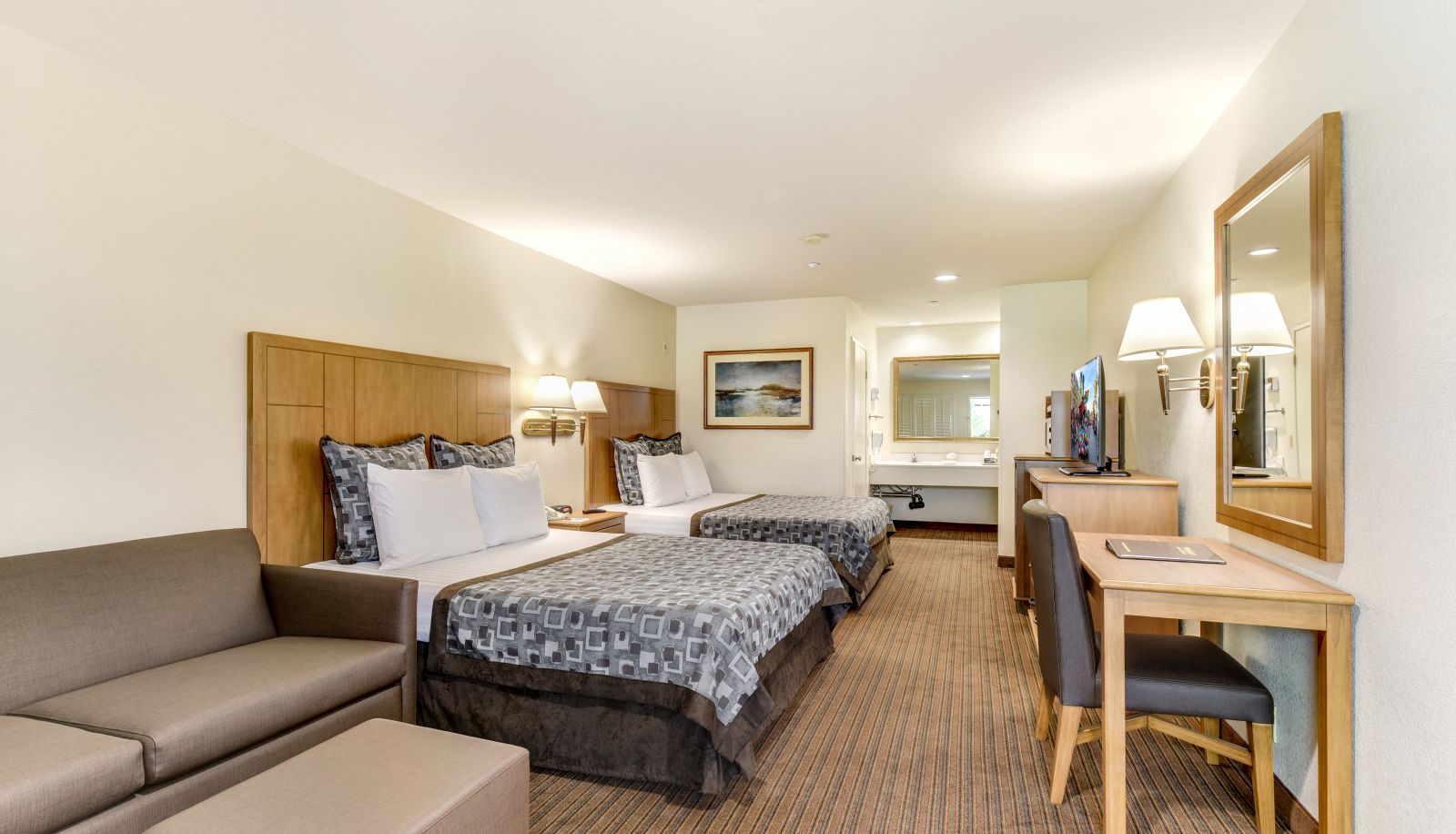 Zimmer - Anaheim Desert Inn & Suites