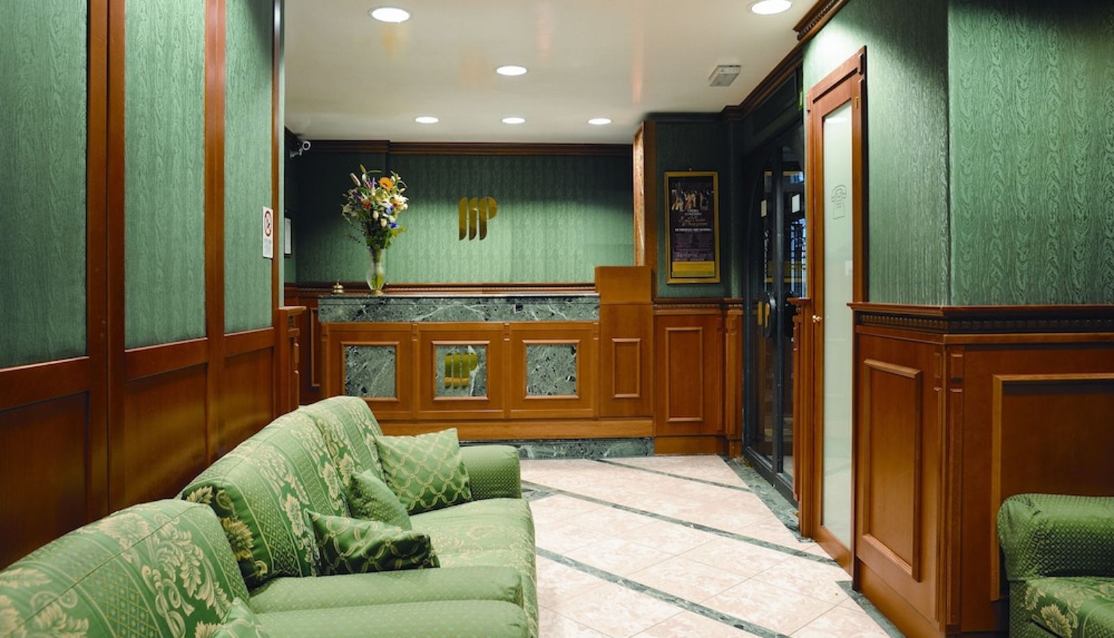 Hall - Hotel Patria
