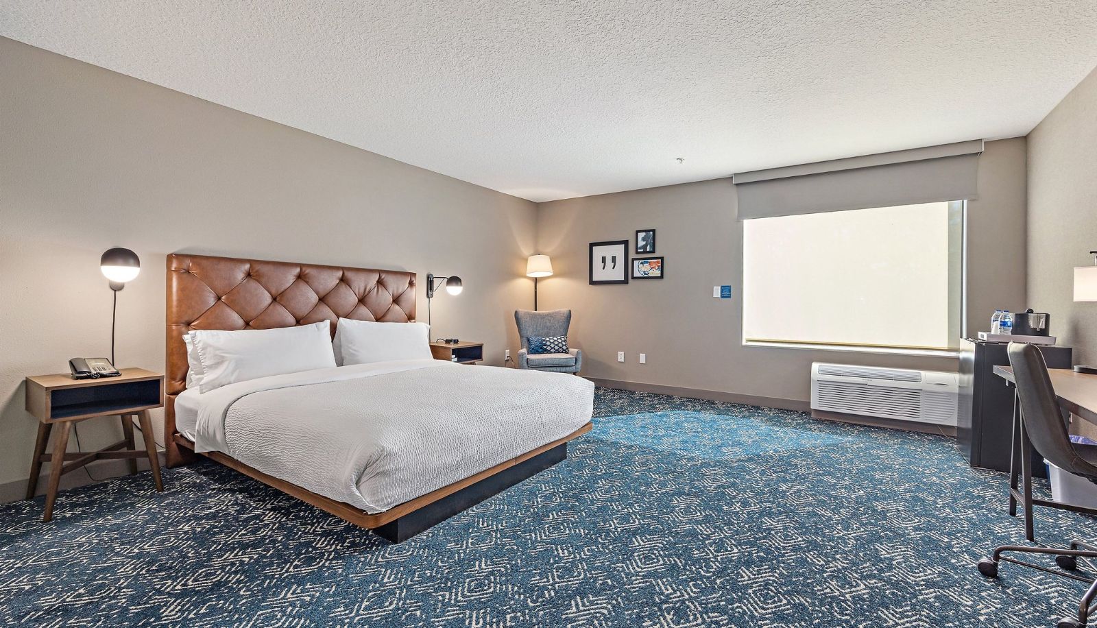 Room - Four Points by Sheraton Jacksonville Baymeadows