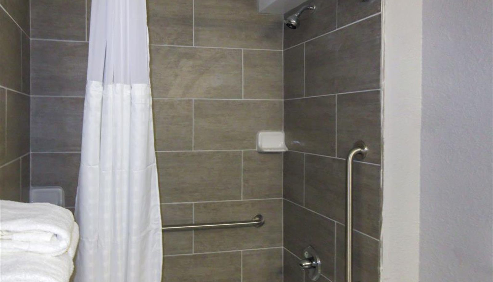 Camera - Quality Inn & Suites Hammond Near I-8090
