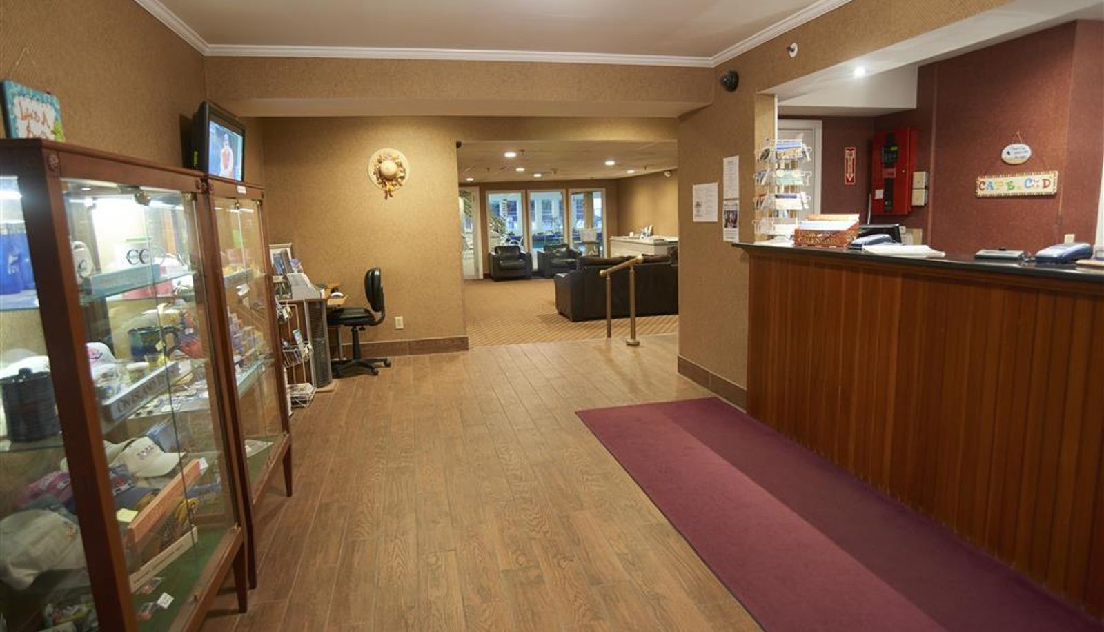 Lobby - Sandwich Lodge And Resort