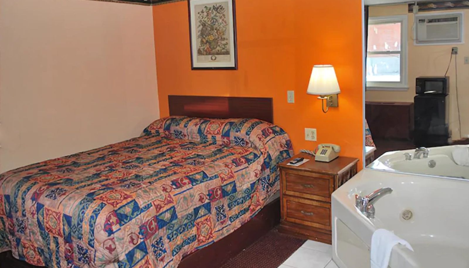 Zimmer - Red Carpet Inn Tonawanda