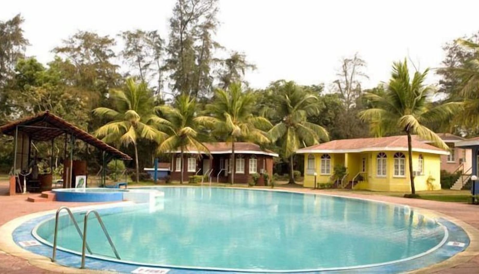 Pool - Varca Palms Beach Resort