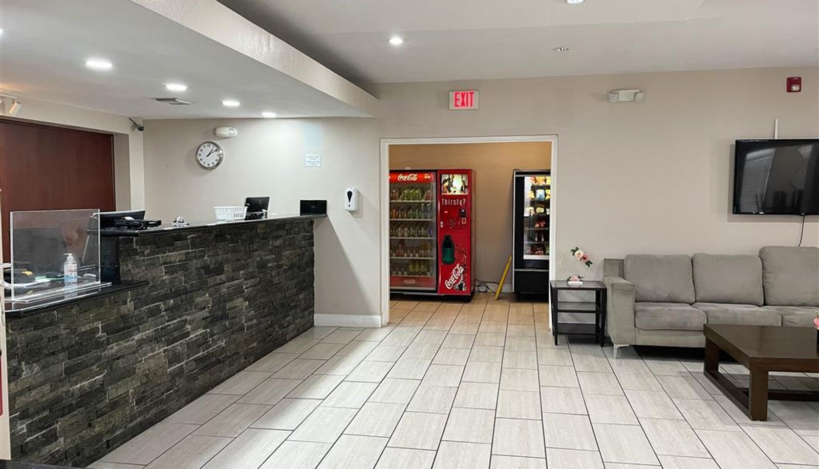 Sala - TX Studio 6 Suites North Richland Hills