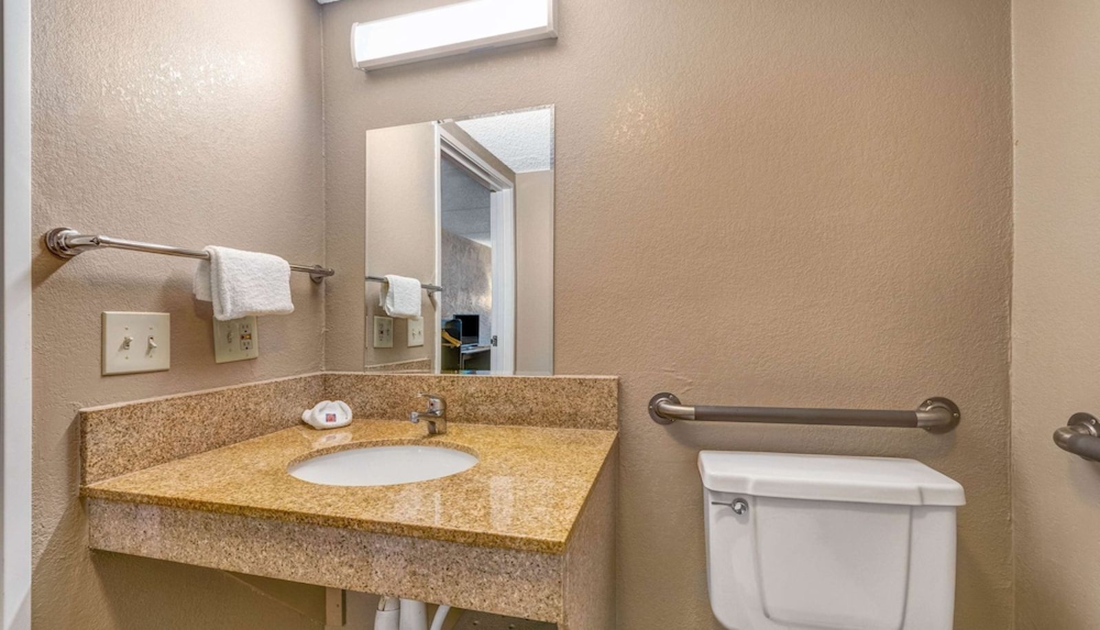 Apartment - IL - O'Hare Motel 6 Elk Grove Village