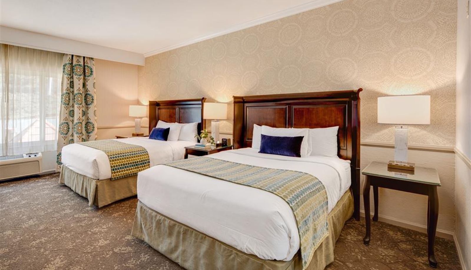 Room - Ayres Hotel Corona East