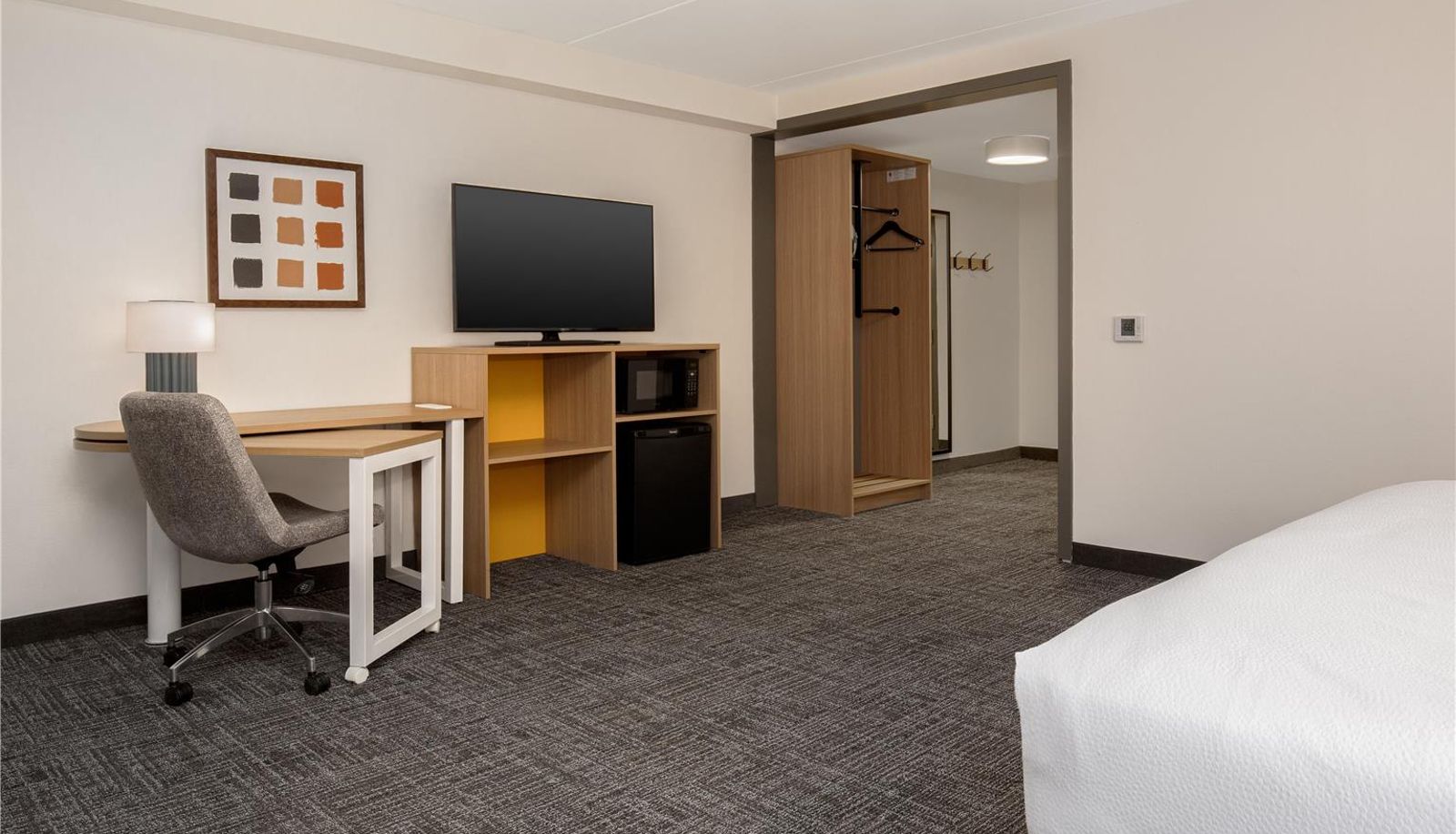 Zimmer - Spark by Hilton Toronto Airport