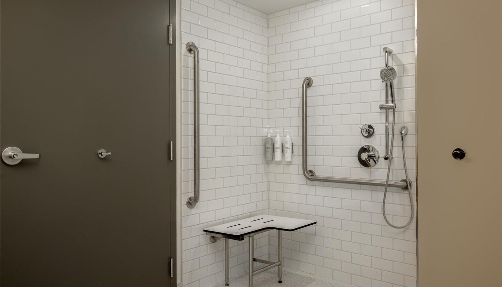 Zimmer - Spark by Hilton Toronto Airport