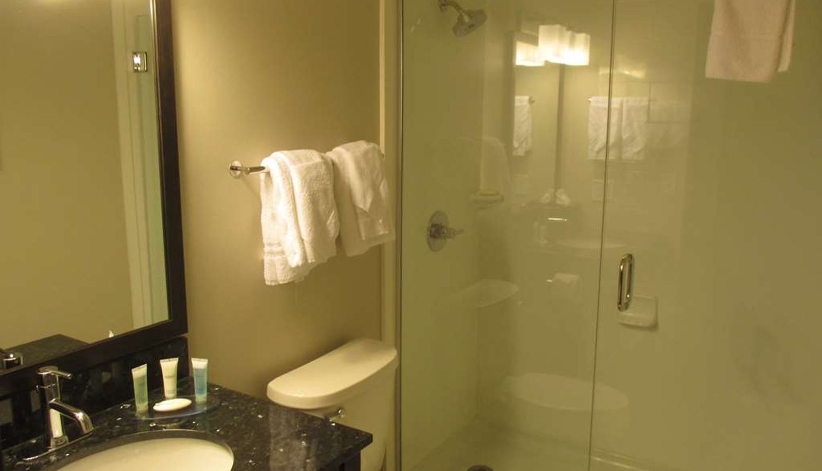Zimmer - Best Western Harvest Inn & Suites