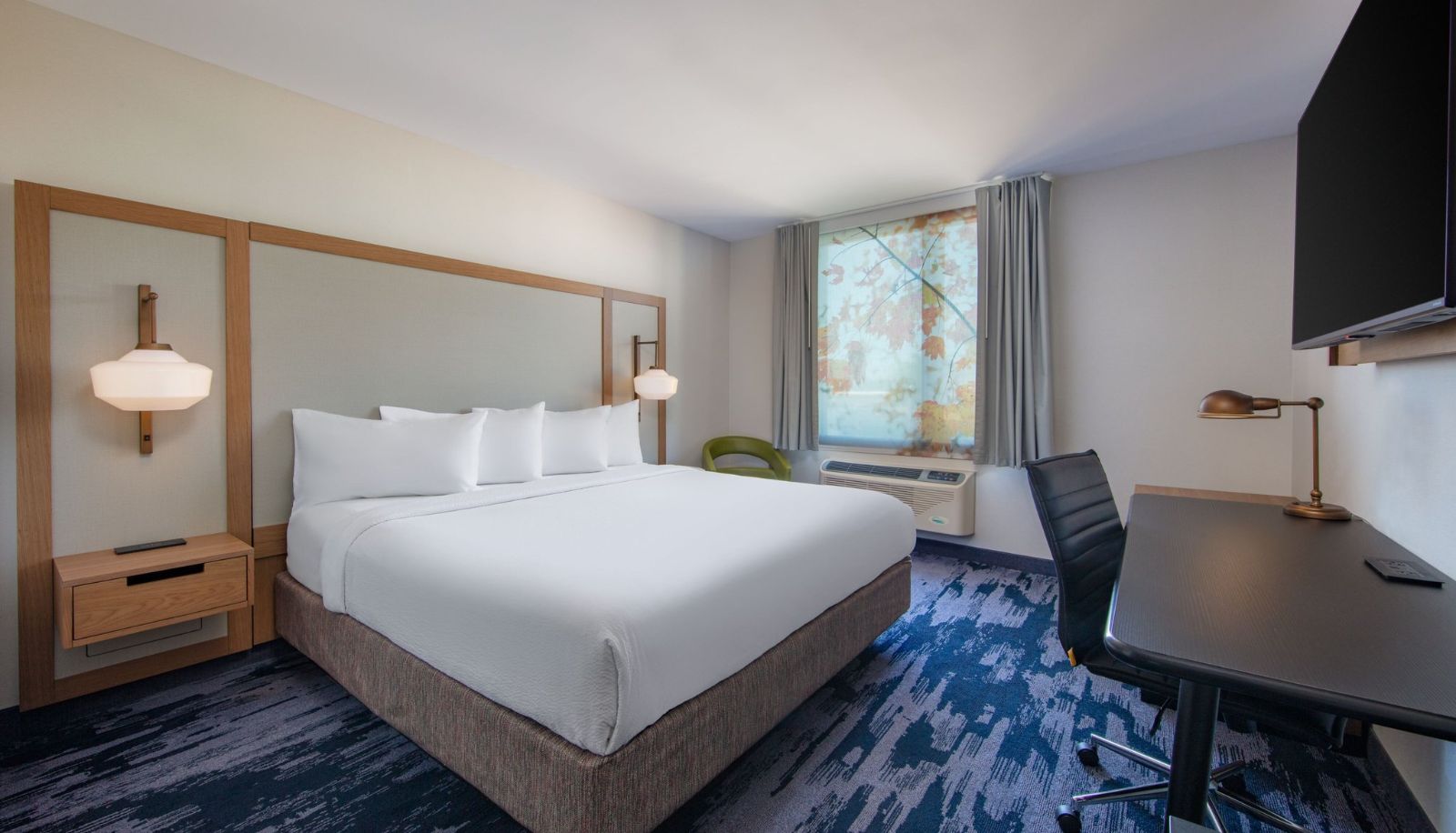 Zimmer - Fairfield Inn by Marriott New York JFK Airport
