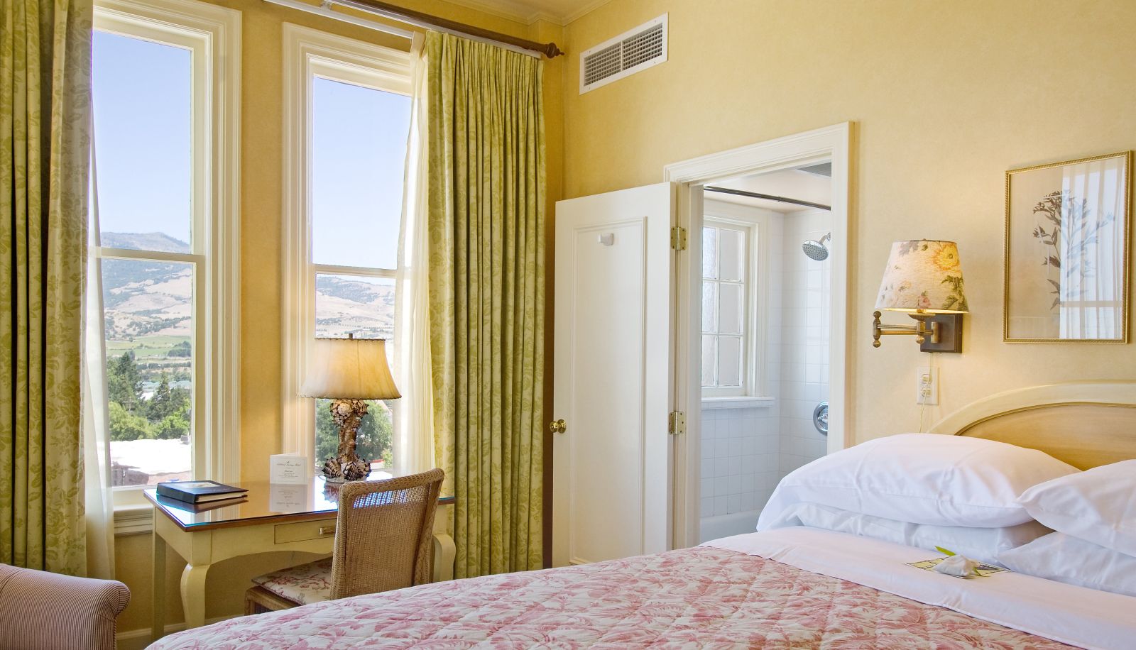 Camera - Ashland Springs Hotel
