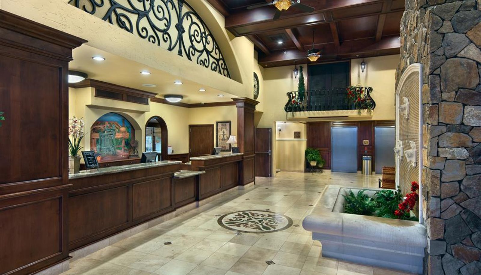 Hall - Oxford Suites Boise