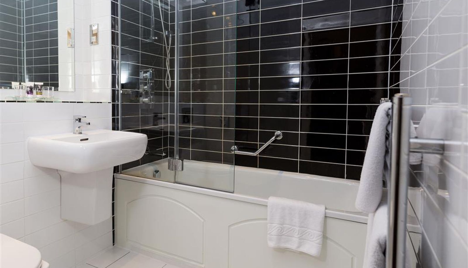 Zimmer - Mercure Newcastle George Washington Hotel Golf & Spa
