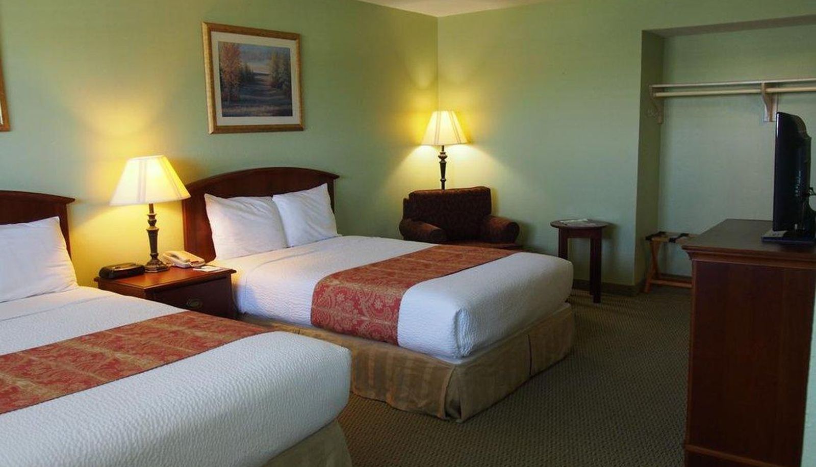 Room - Inn at the Waterpark