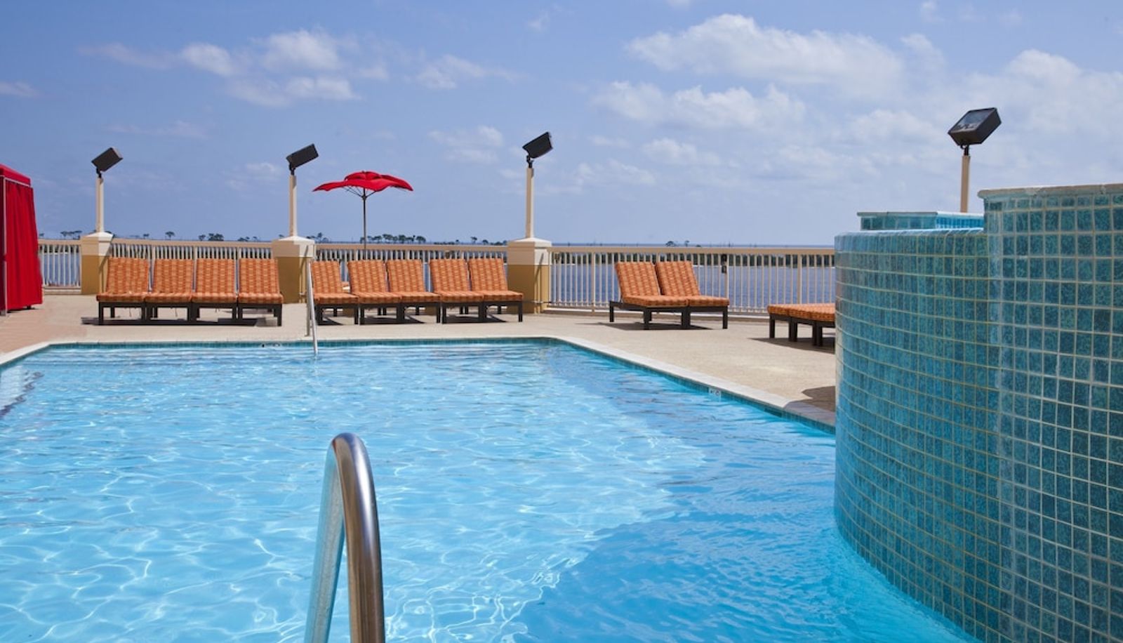 Pool - Golden Nugget Biloxi
