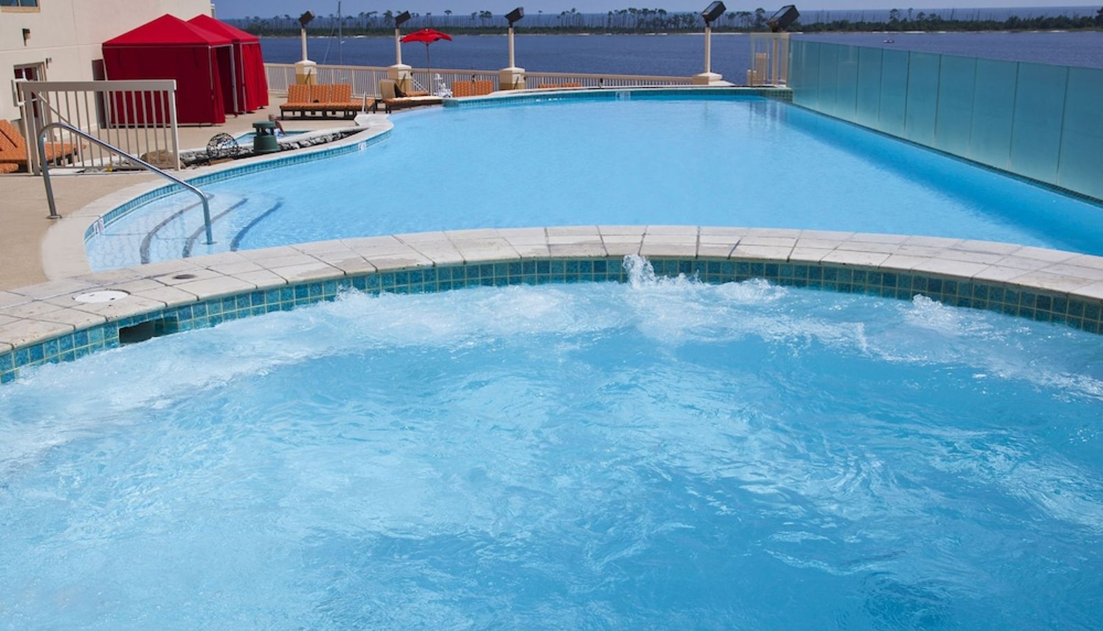 Pool - Golden Nugget Biloxi