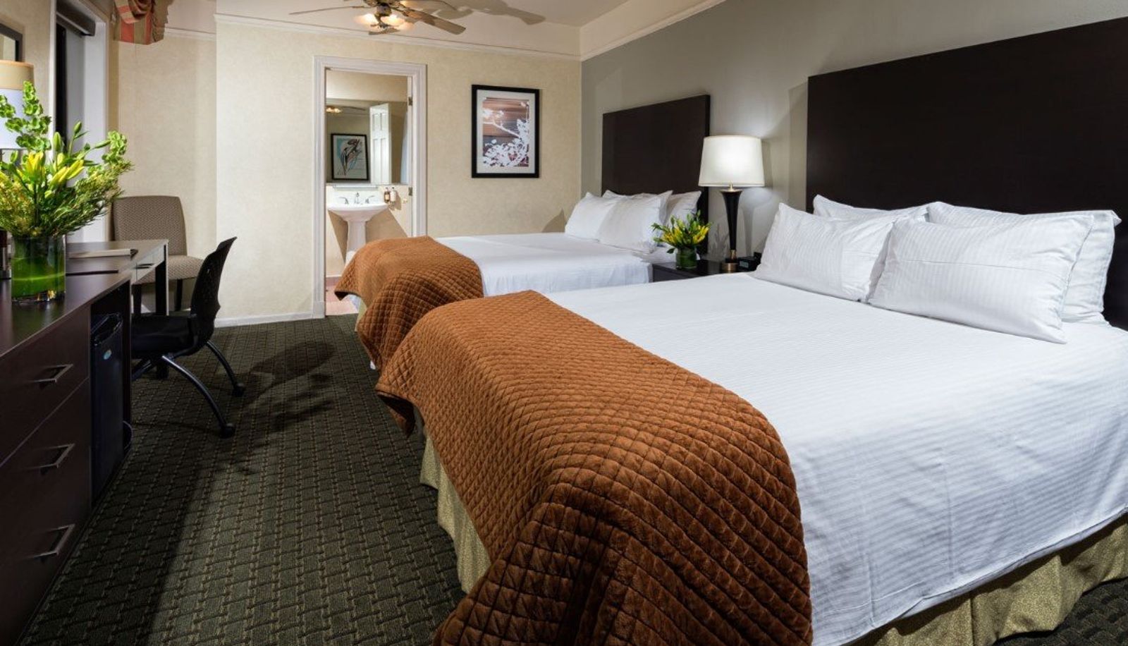 Zimmer - The Willows Hotel