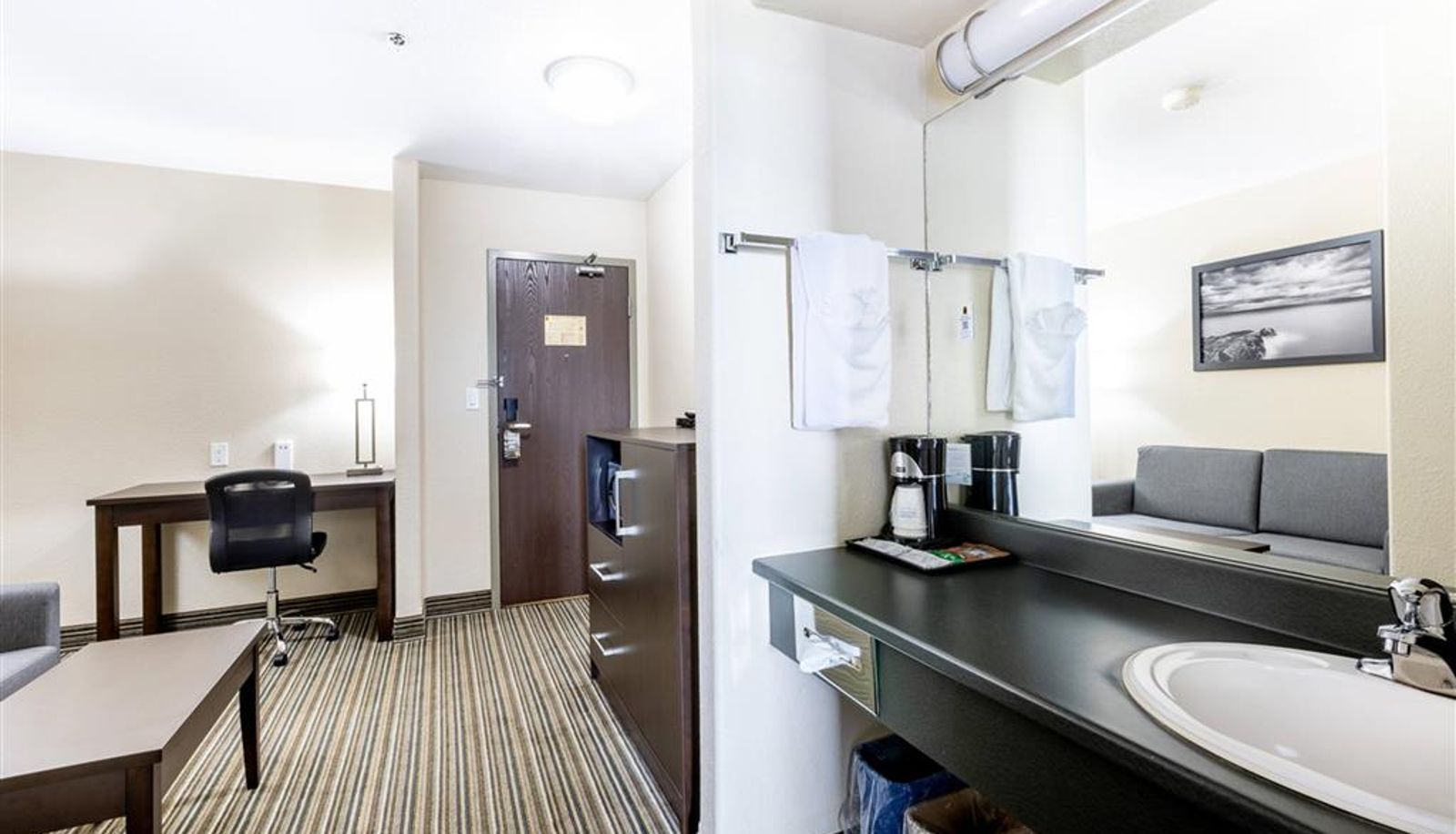 Room - Super 8 by Wyndham Truro NS