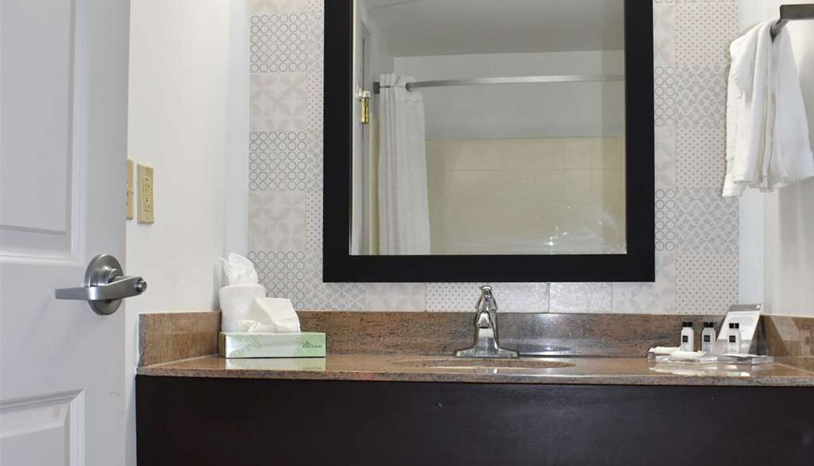 Zimmer - Country Inn & Suites by Radisson Hagerstown MD