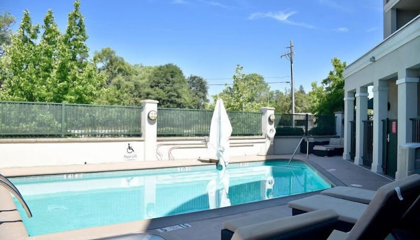 Zwembad - Holiday Inn Express WINDSOR SONOMA WINE COUNTRY by IHG