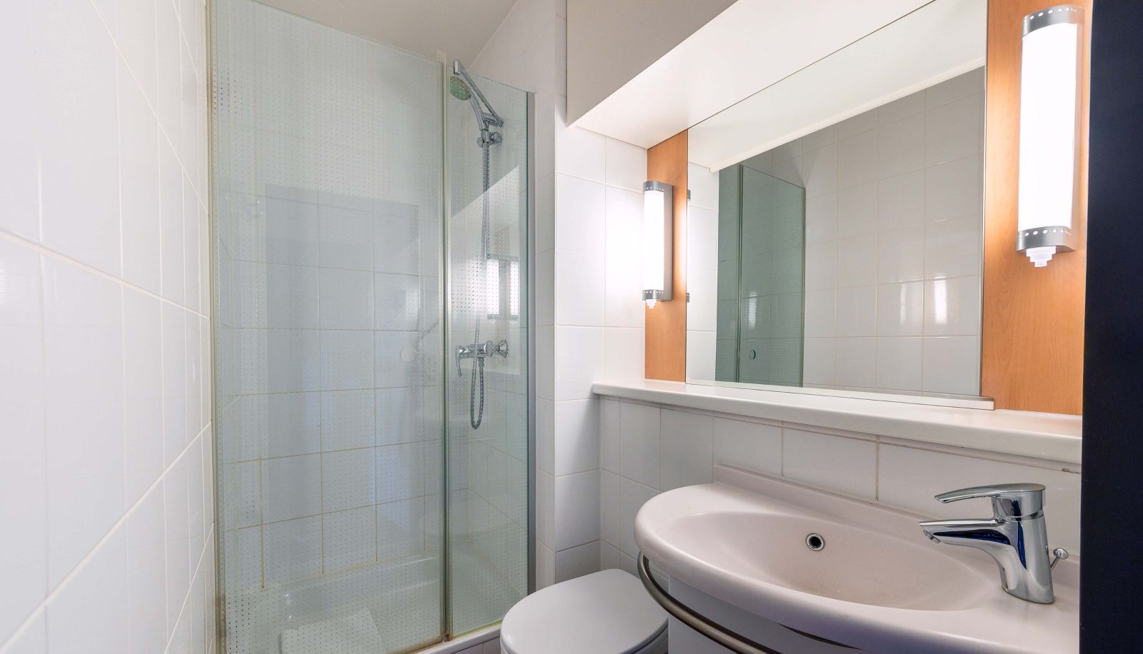 Camera - B&B Hotel Düsburg HBF-Nord