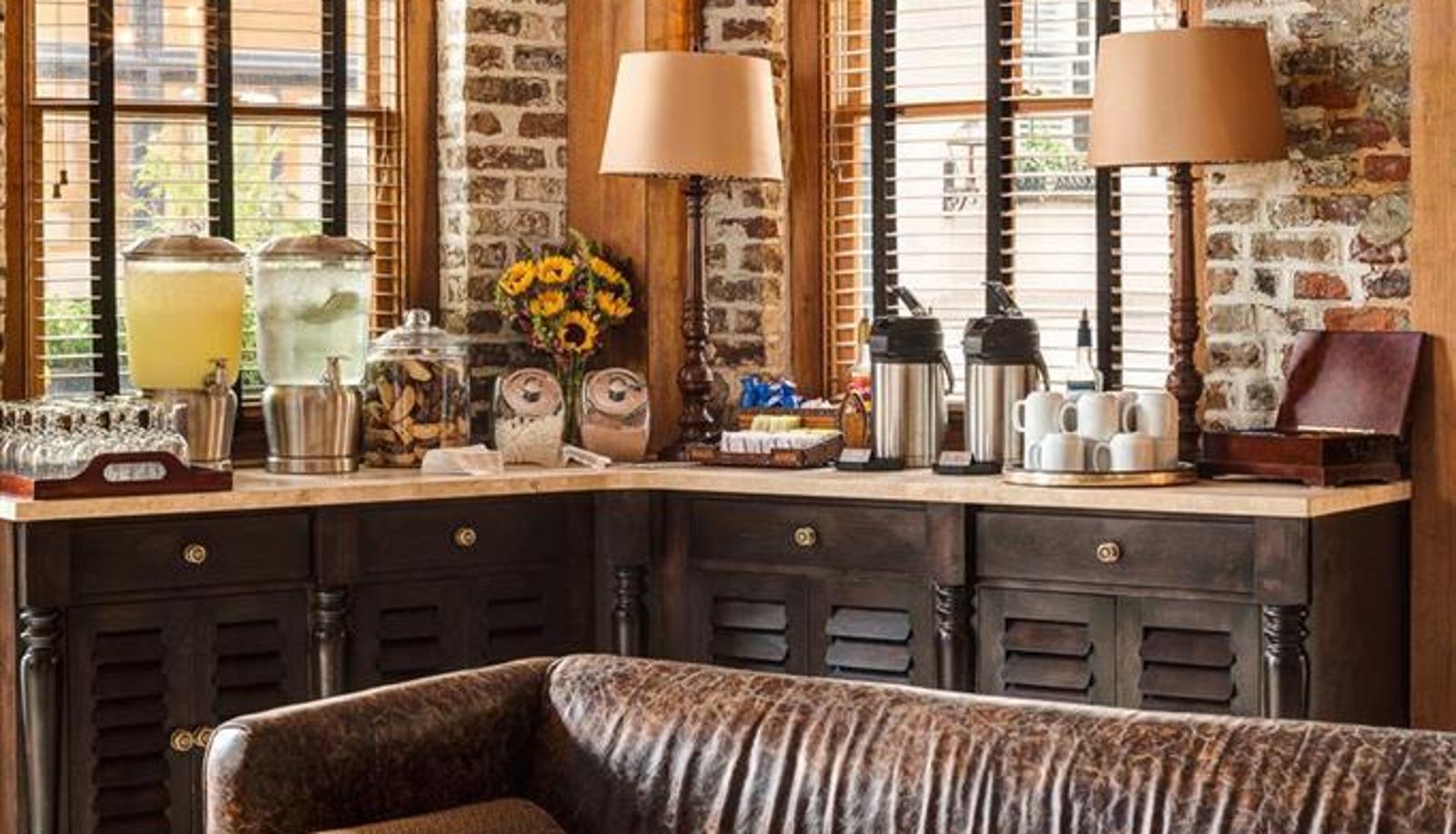 Sala - Andrew Pinckney Inn
