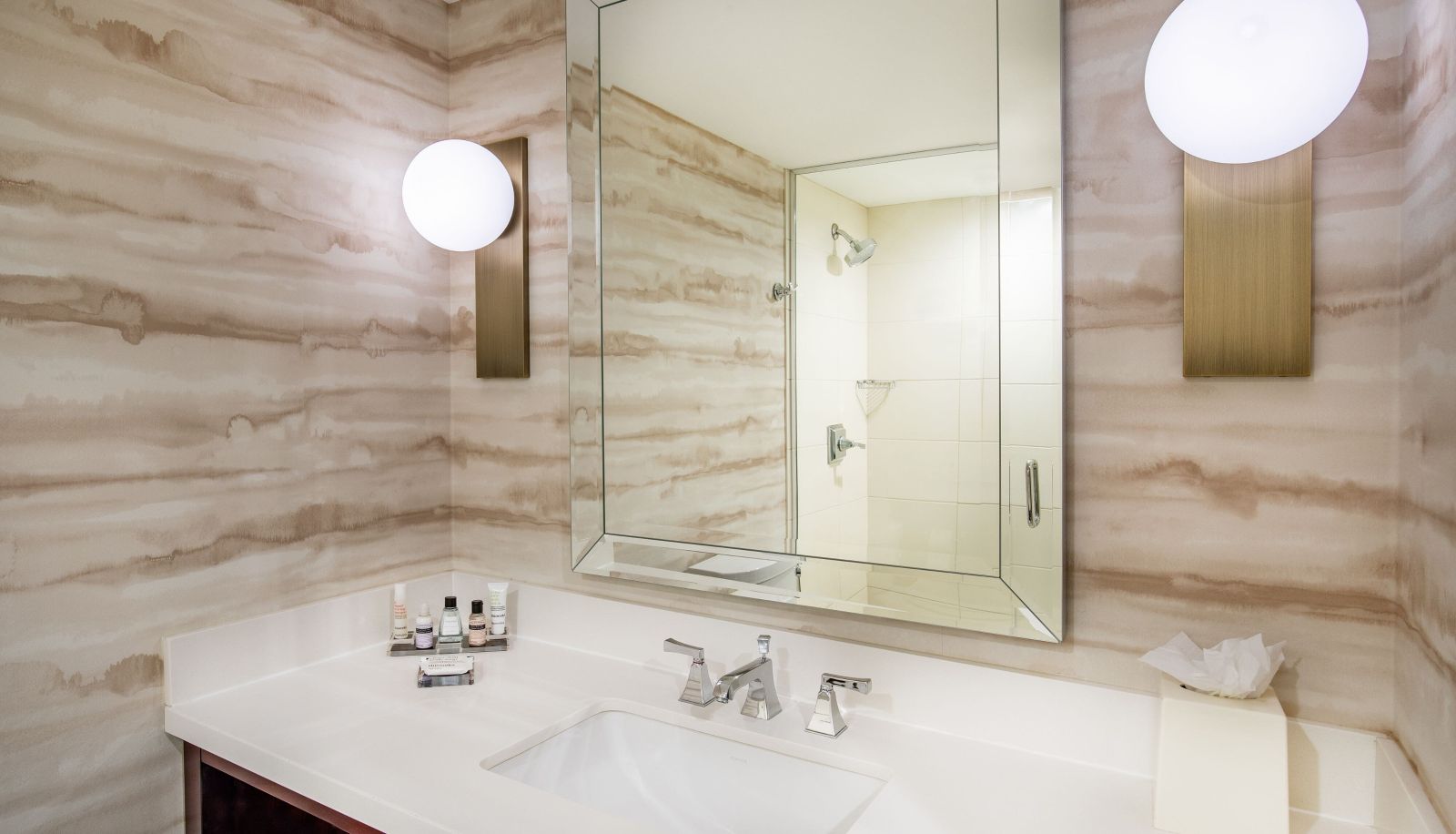 Camera - Peoria Marriott Pere Marquette