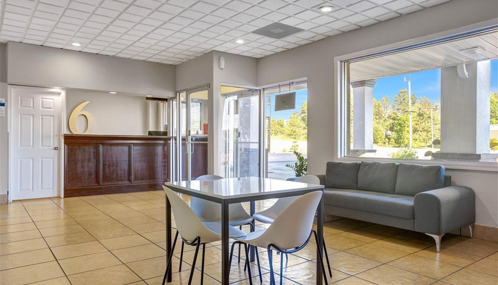 Hall - GA Motel 6 Warner Robins