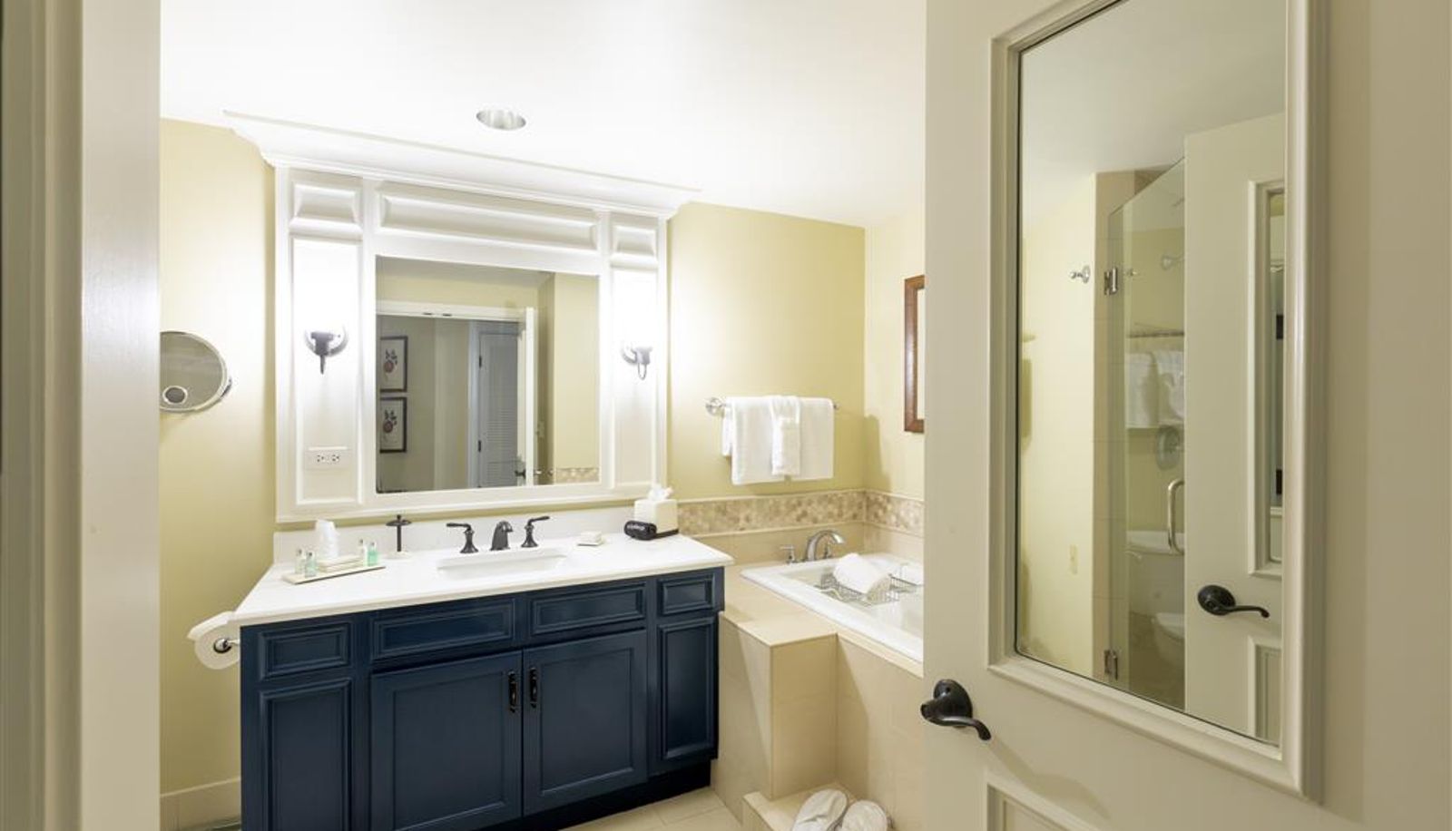 Camera - The Inn & Club at Harbour Town Hilton Head Island