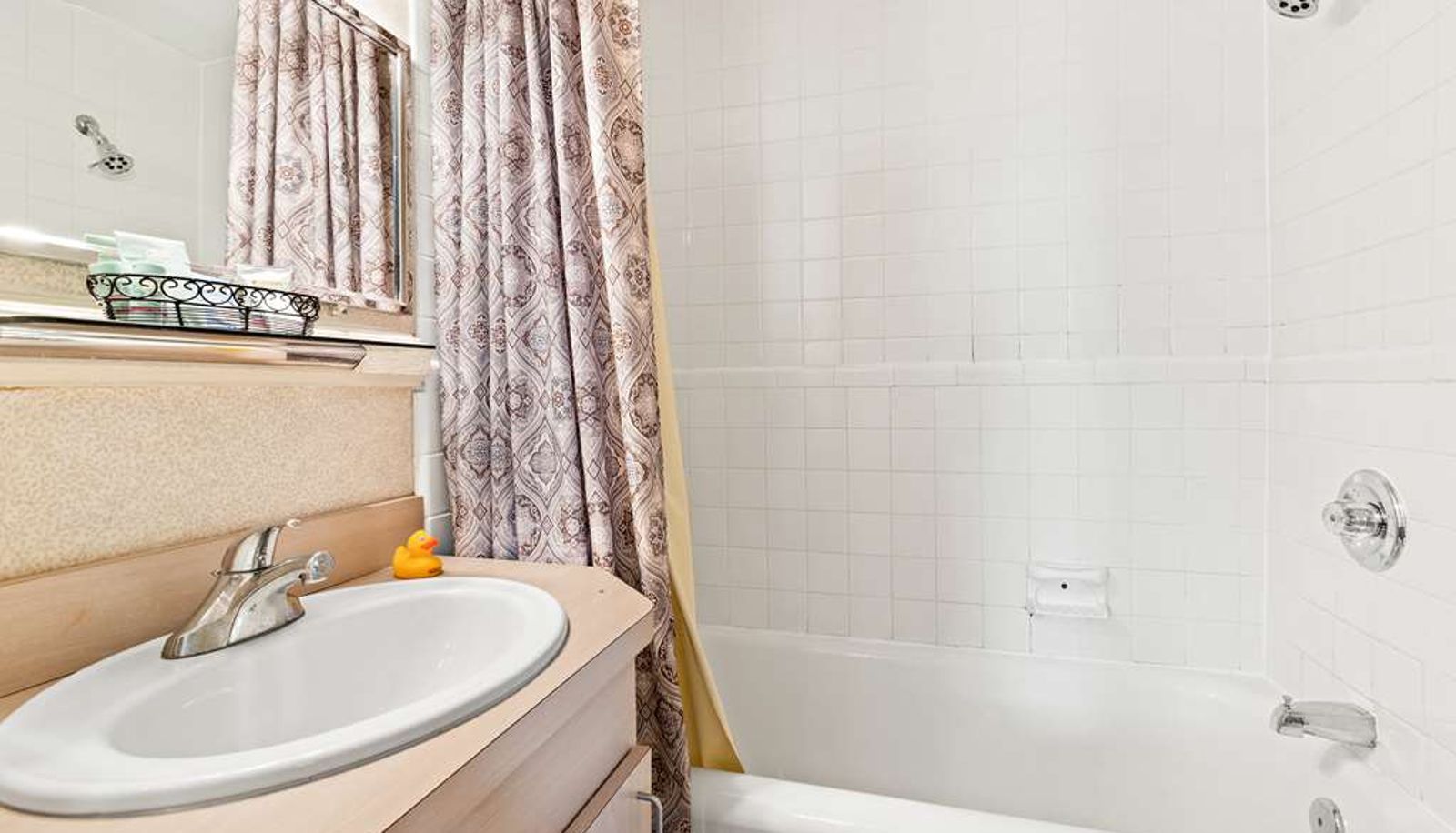 Zimmer - Genetti Hotel SureStay Collection by Best Western