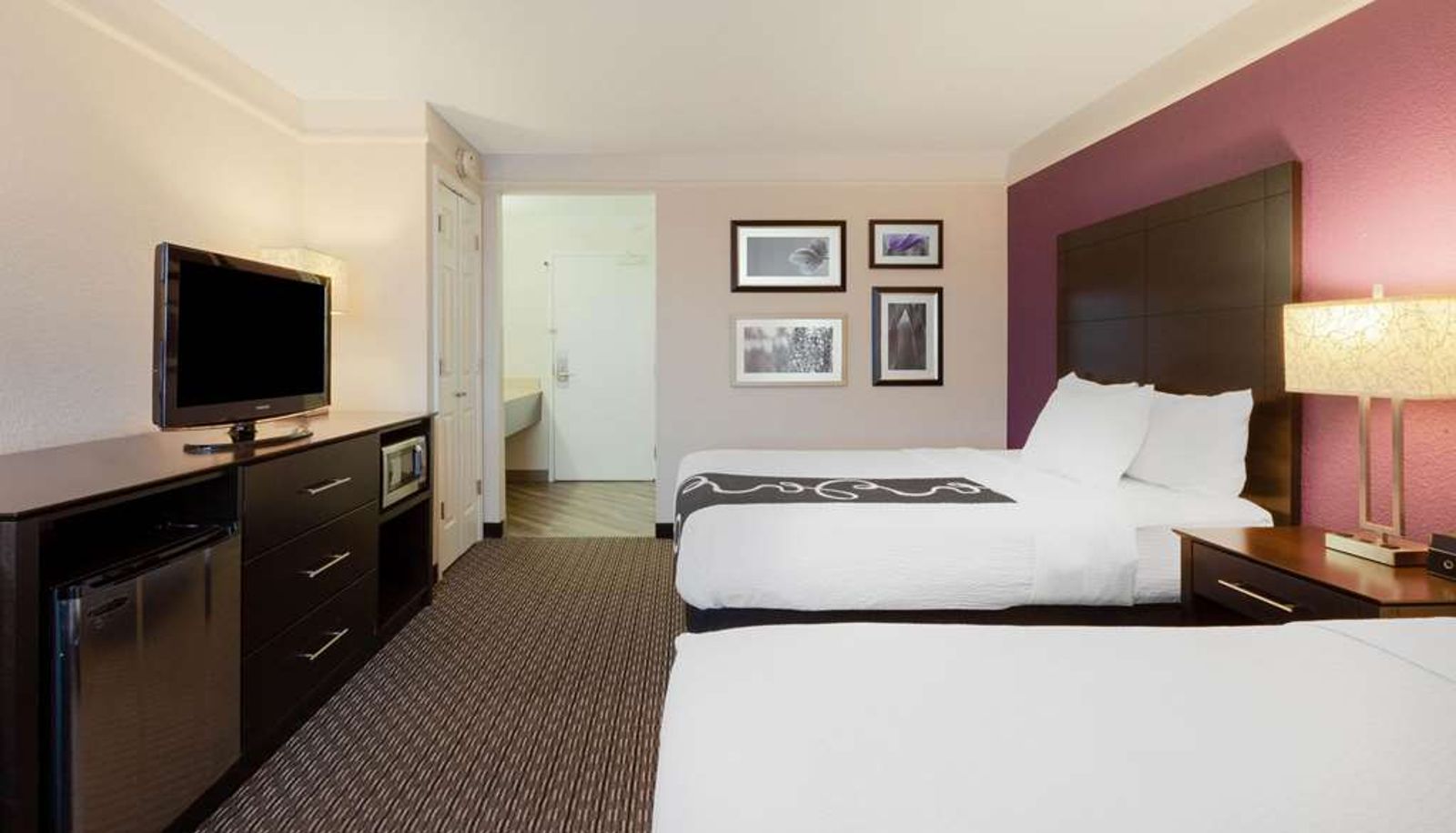 Zimmer - La Quinta Inn & Suites by Wyndham Detroit Utica