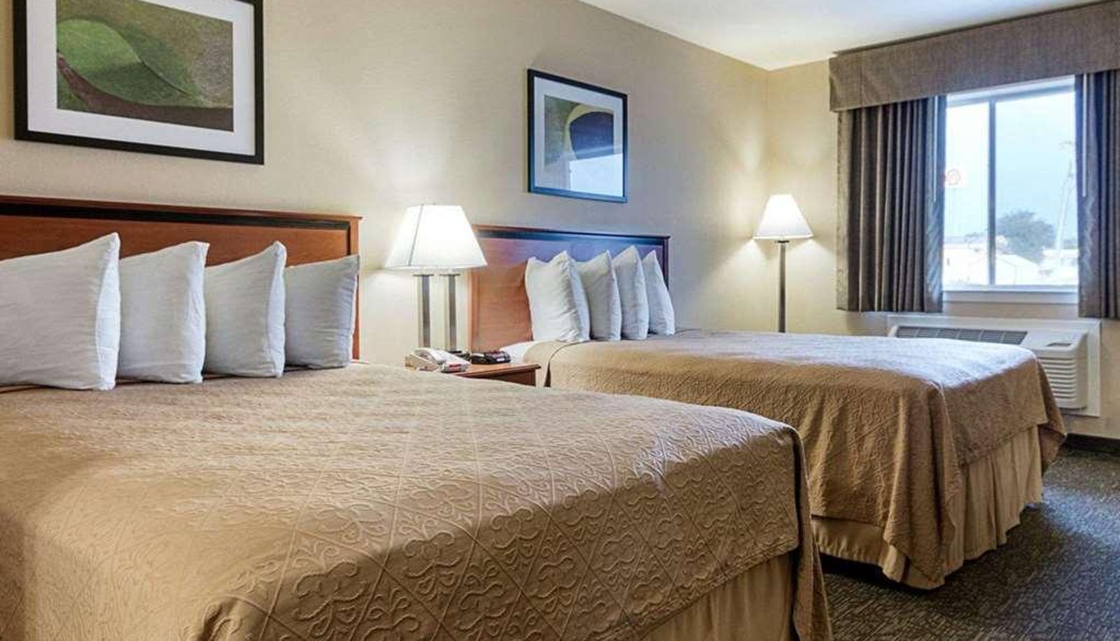 Quadruple room - RODEWAY INN JUNCTION