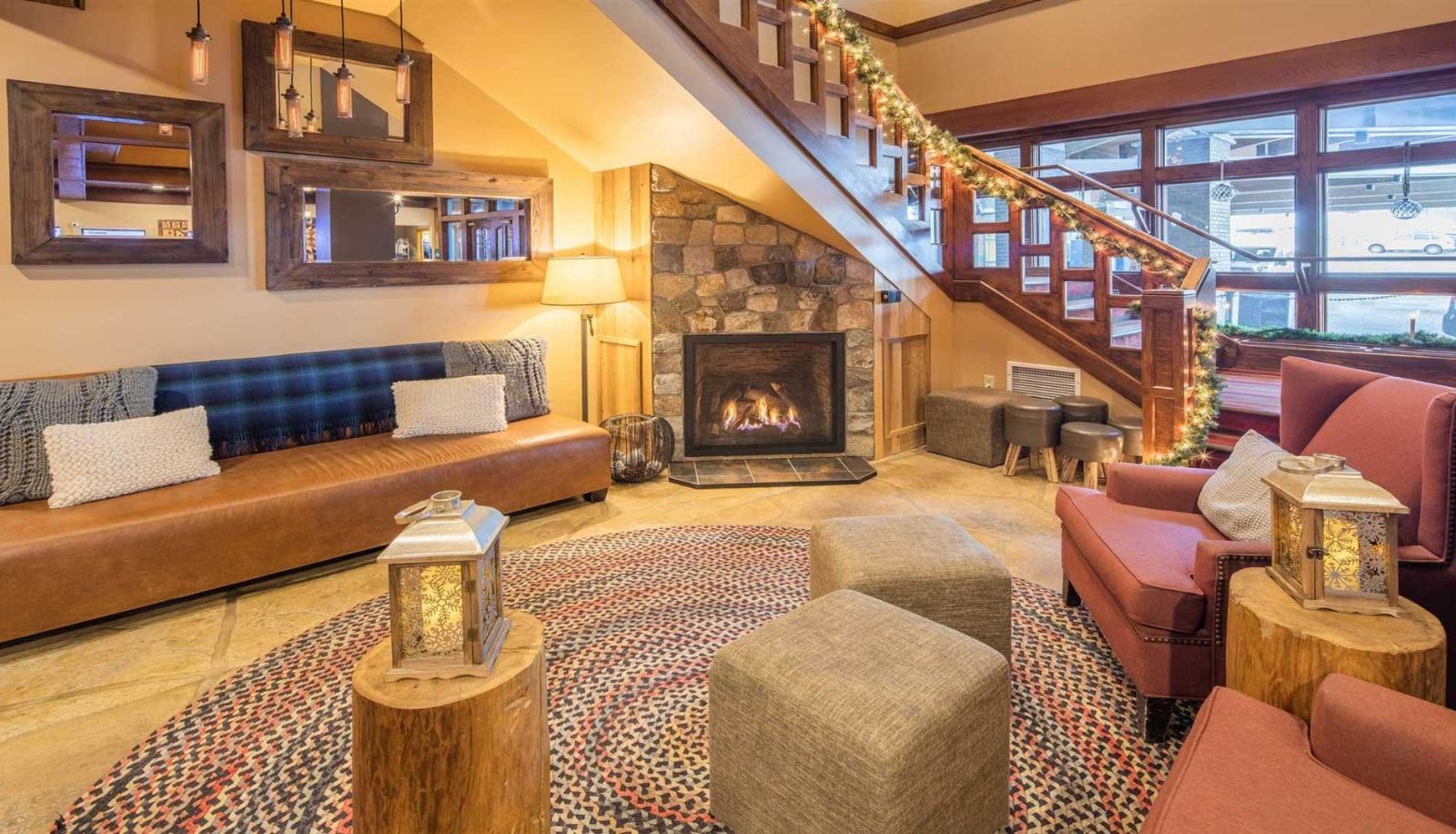 Hall - Budget Host Airport Inn