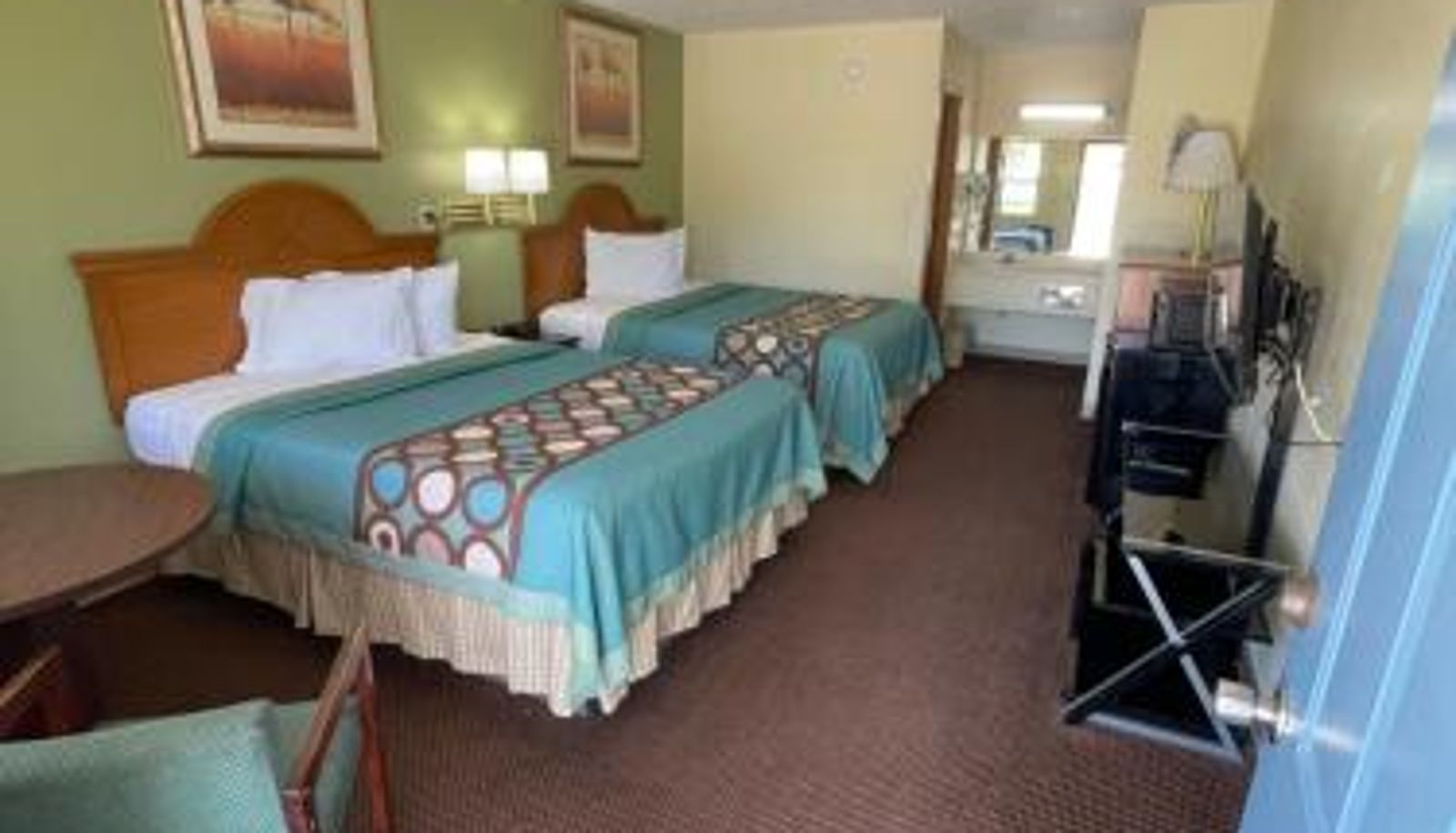 Zimmer - Executive Inn