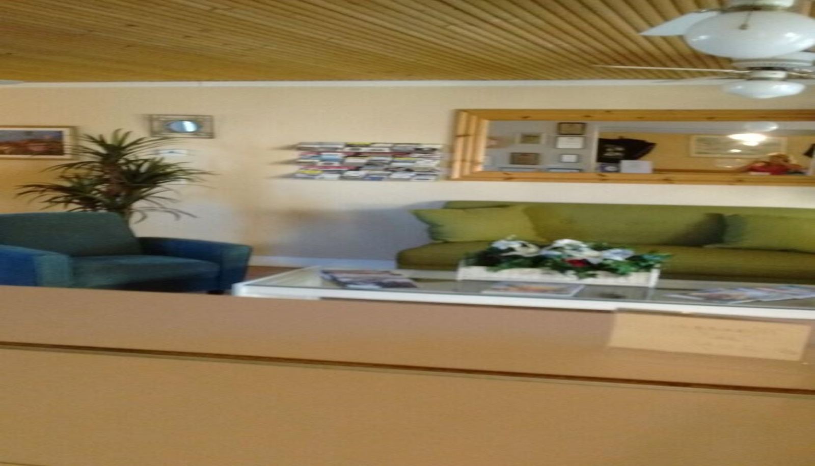 Hotel interior - Hidden Palms Resort and Condominiums