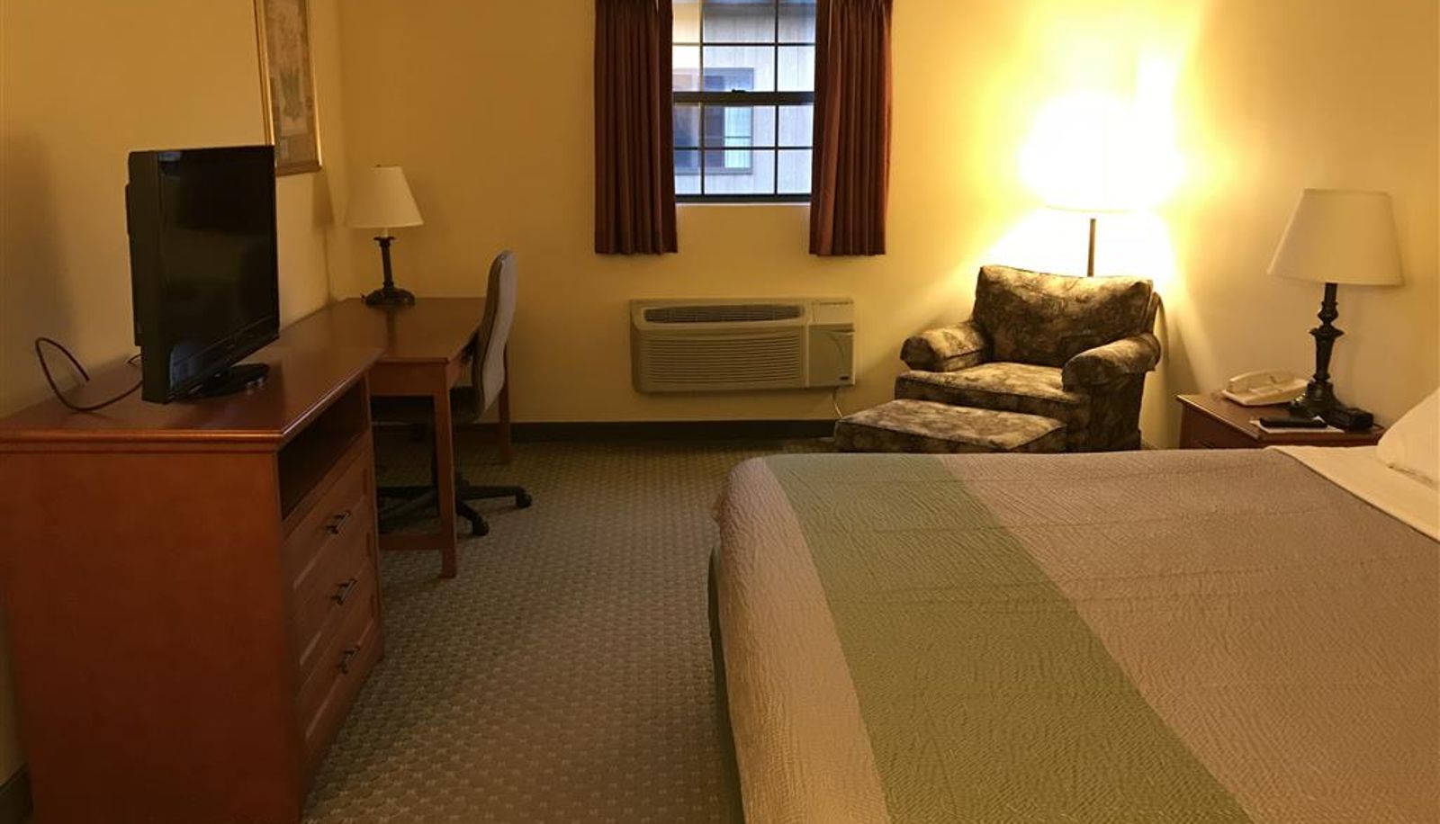 Room - MOTEL 6 BLOOMSBURG PA