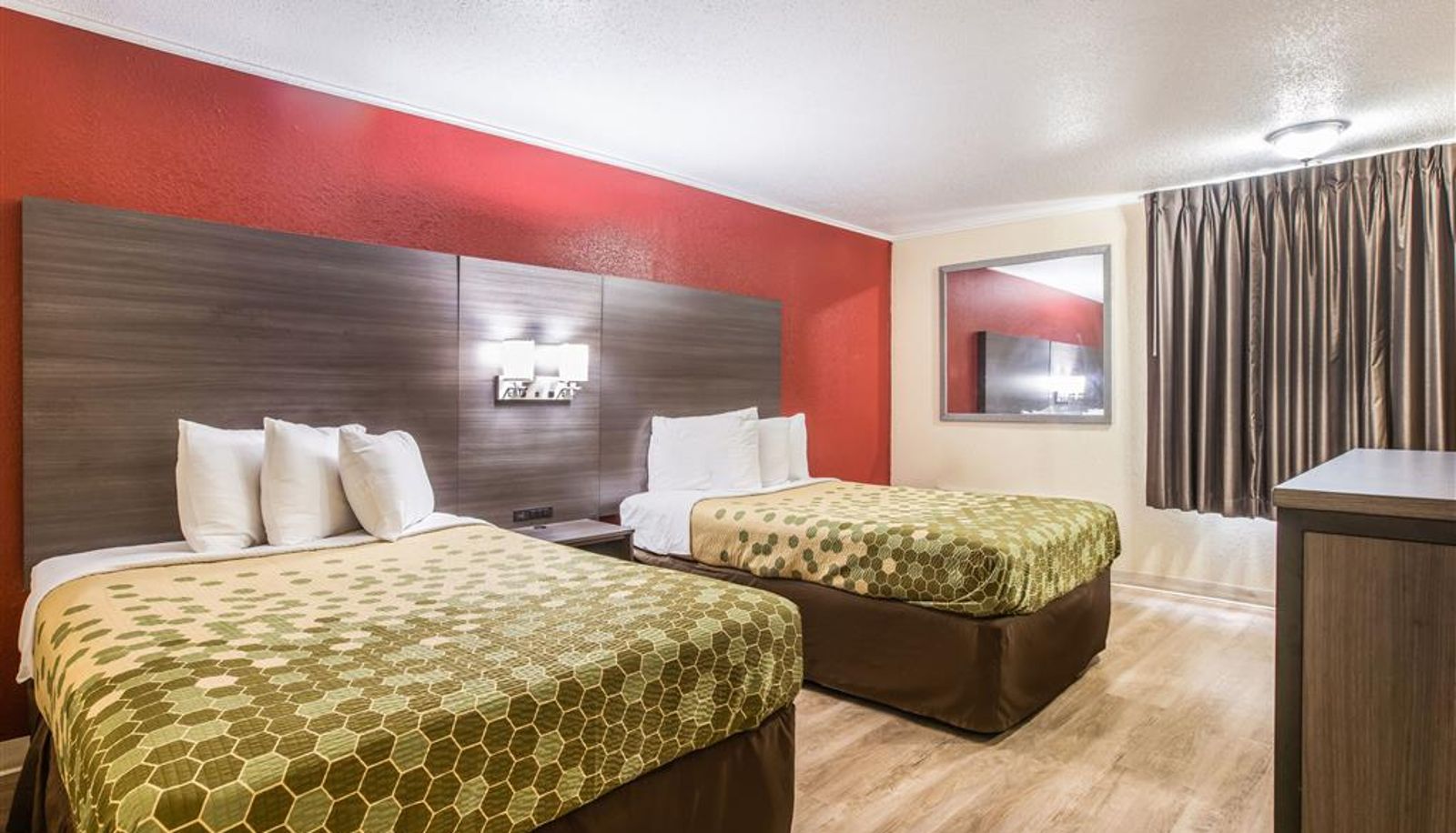 Zimmer - Econo Lodge Garden City - Savannah