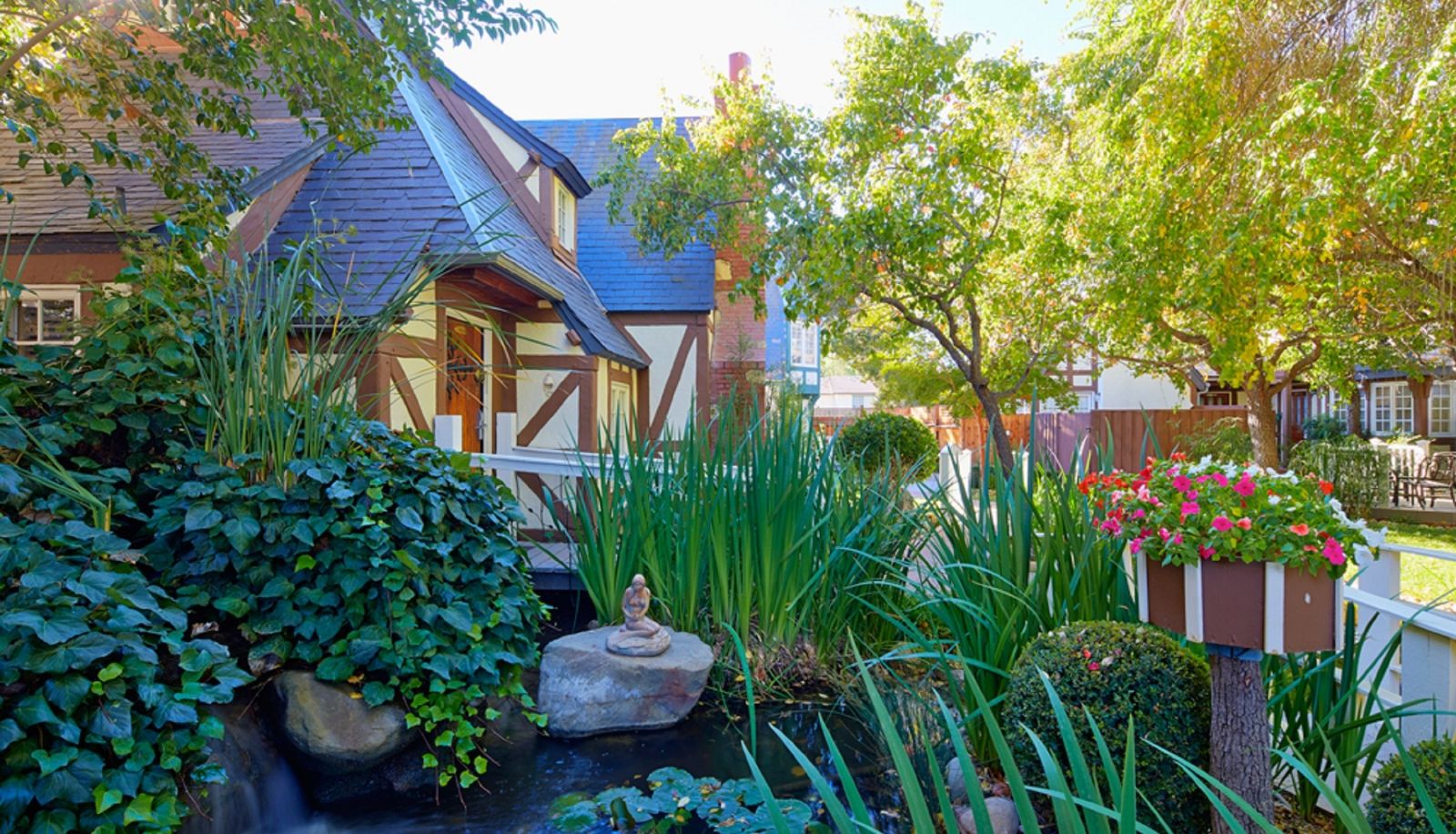Innenbreich - WINE VALLEY INN & COTTAGES-SOLVANG