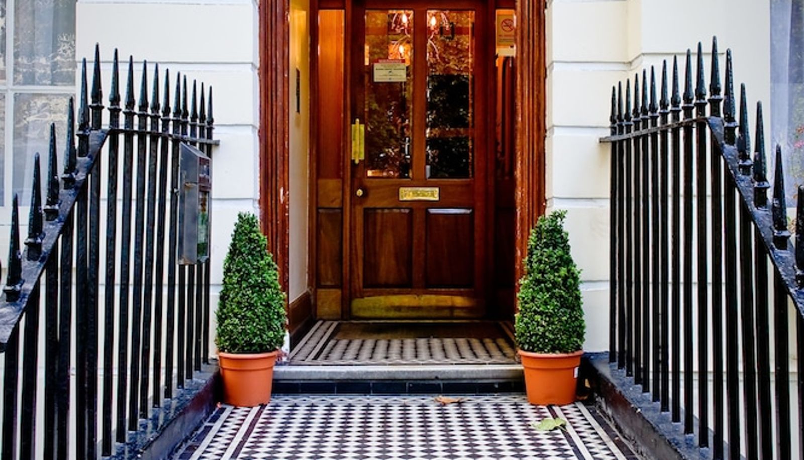 Info - Avonmore Hotel Cartwright Gardens