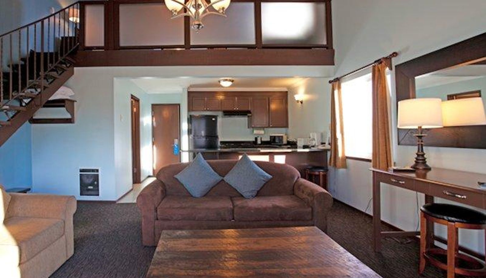Zimmer - THE MAMMOTH CREEK INN