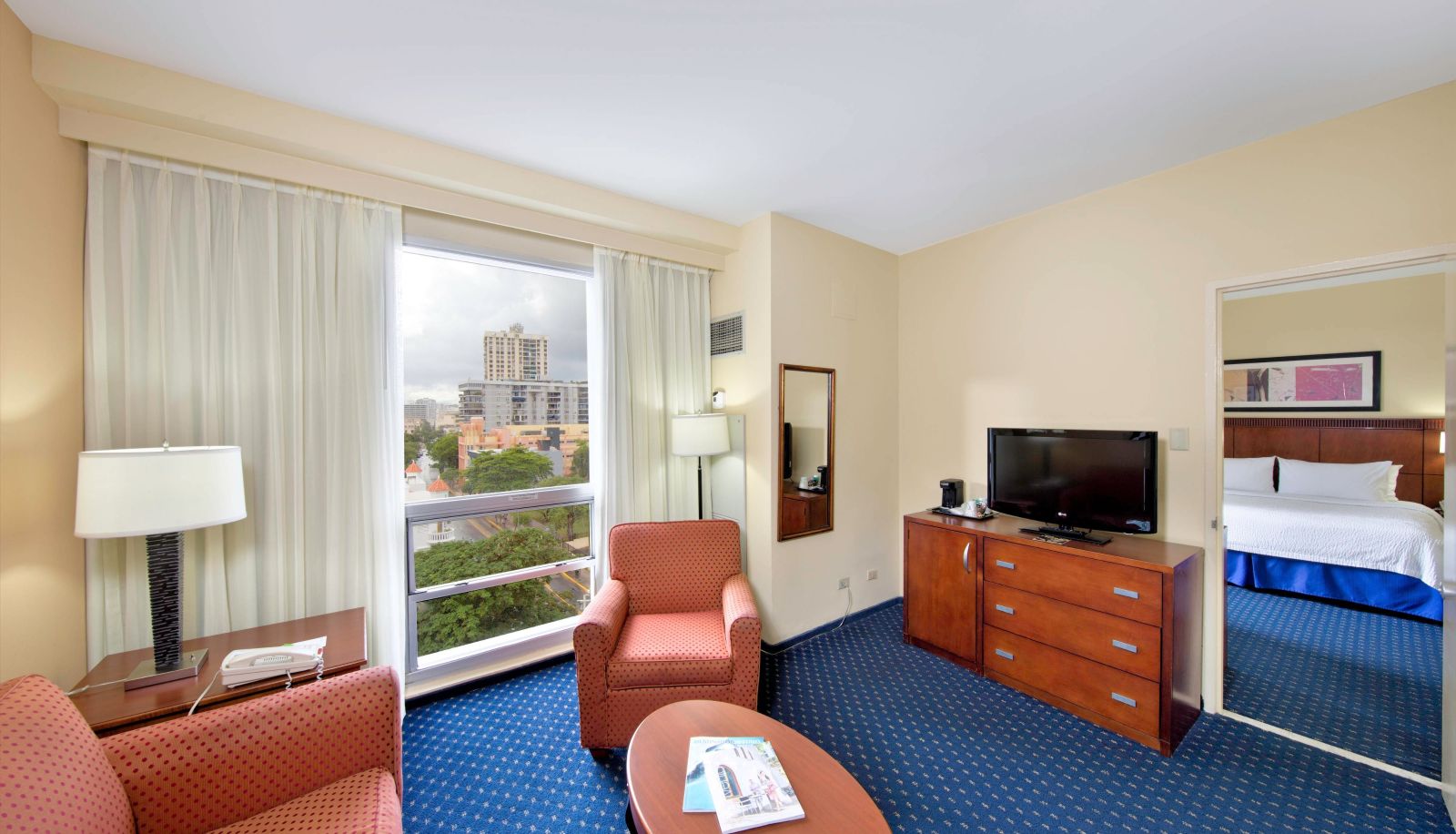 Zimmer - Courtyard by Marriott San Juan Miramar